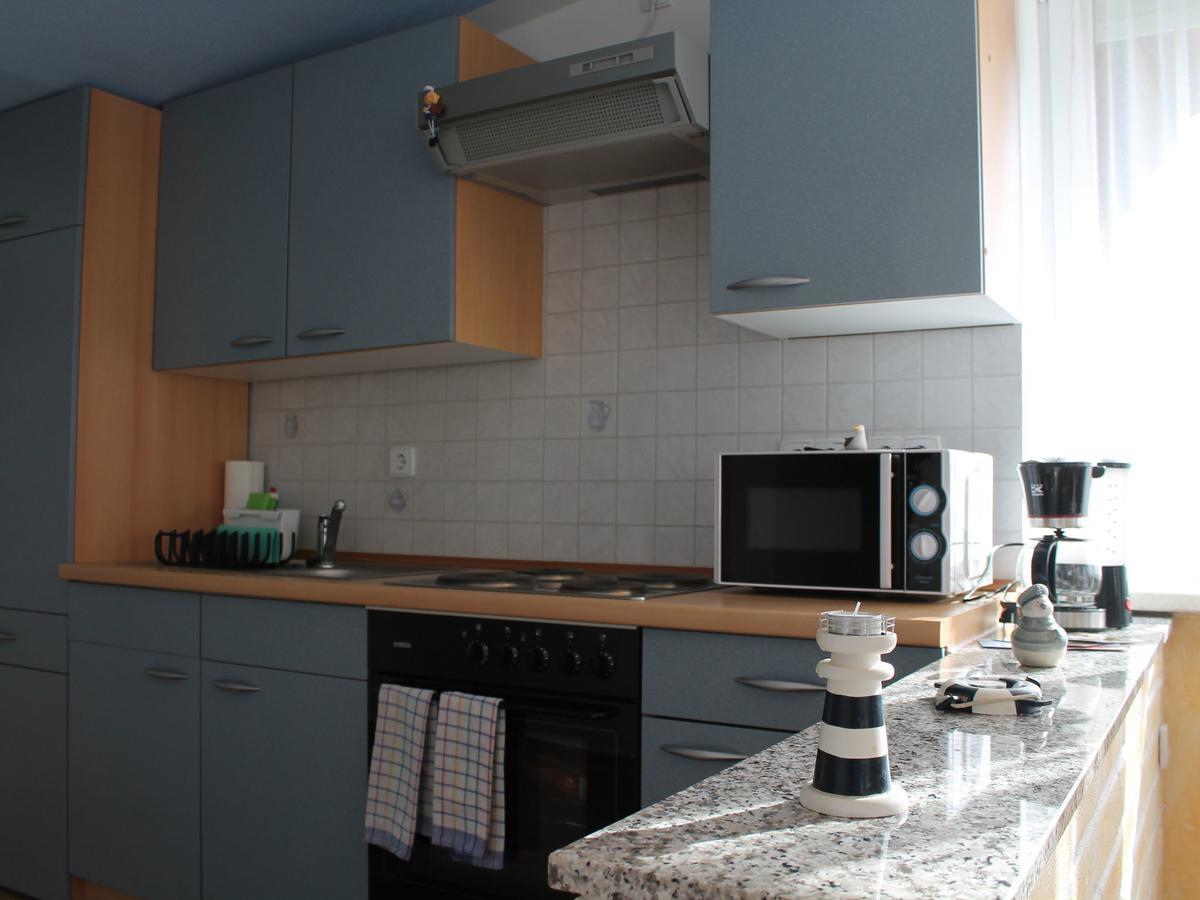 Spacious Bungalow Near Sea In Grundshagen Εξωτερικό φωτογραφία
