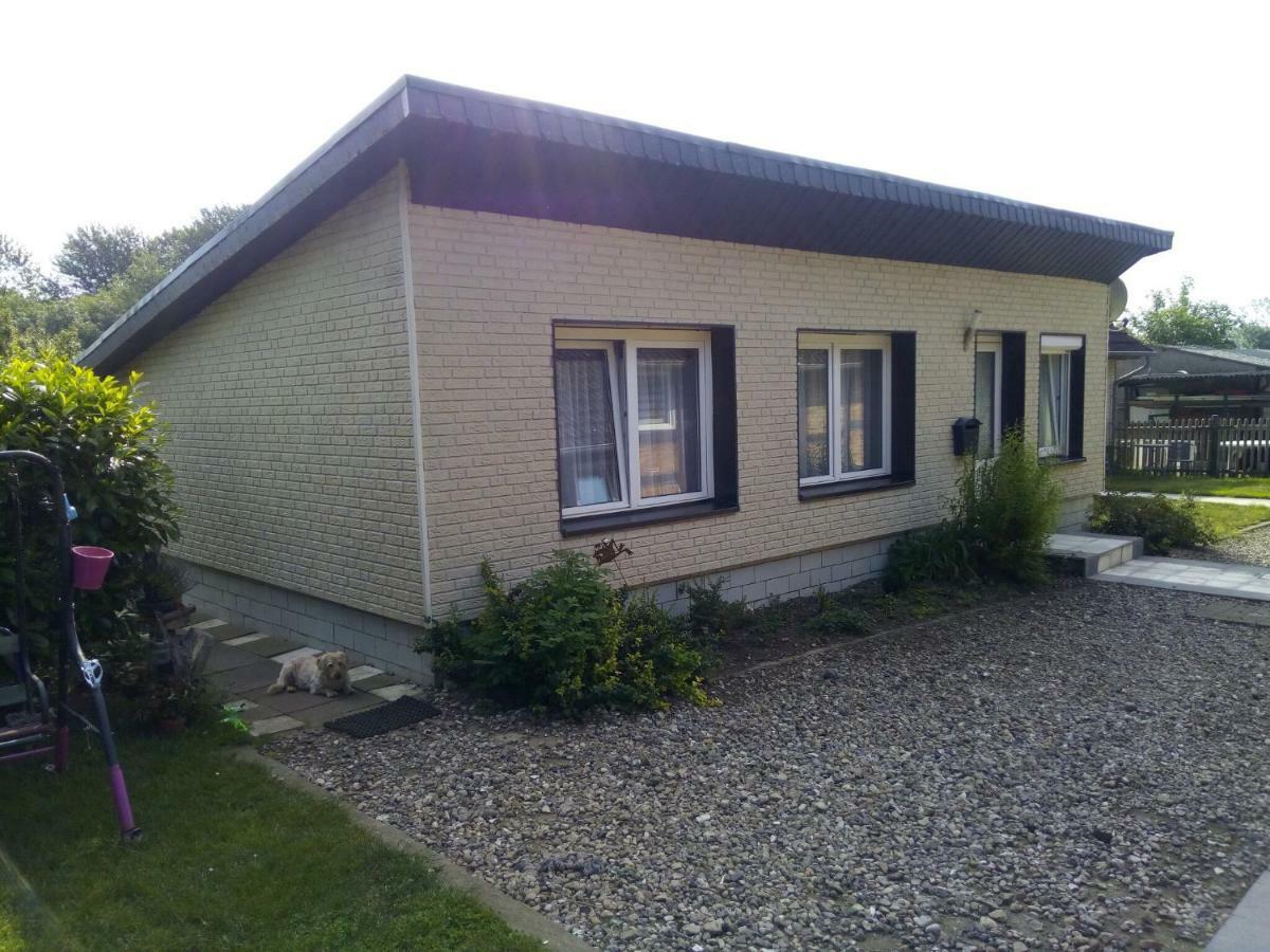 Spacious Bungalow Near Sea In Grundshagen Δωμάτιο φωτογραφία